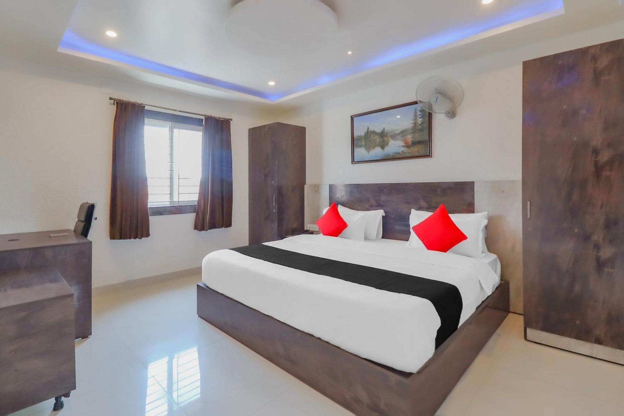Capital O Royal Galaxy Finesse Near Phoenix Marketcity Бангалор Екстериор снимка