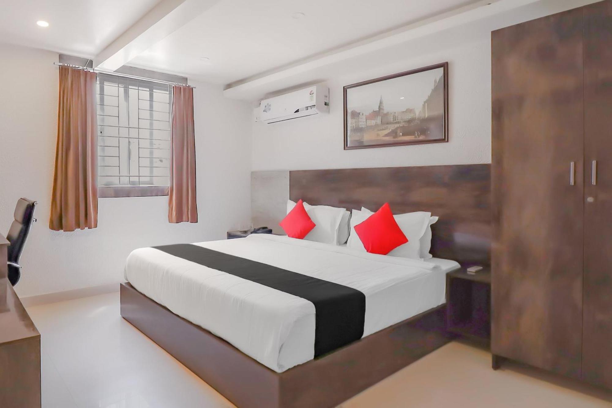 Capital O Royal Galaxy Finesse Near Phoenix Marketcity Бангалор Екстериор снимка