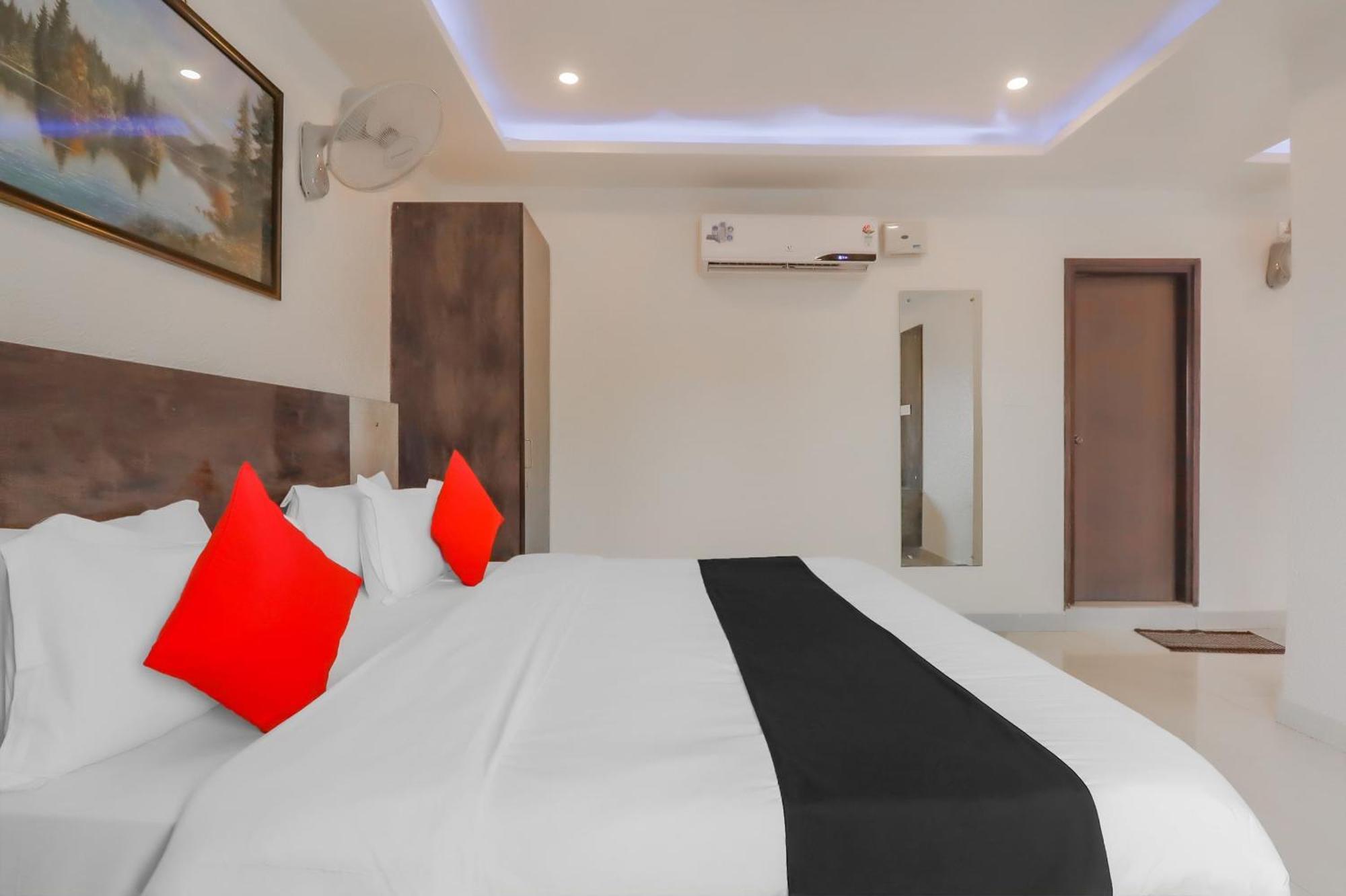 Capital O Royal Galaxy Finesse Near Phoenix Marketcity Бангалор Екстериор снимка